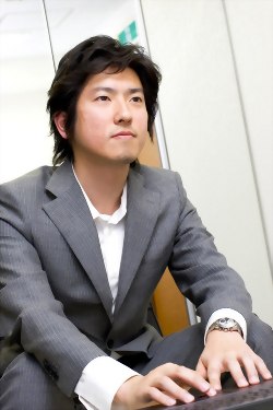 株式会社officeR3　代表取締役　先村 昌浩